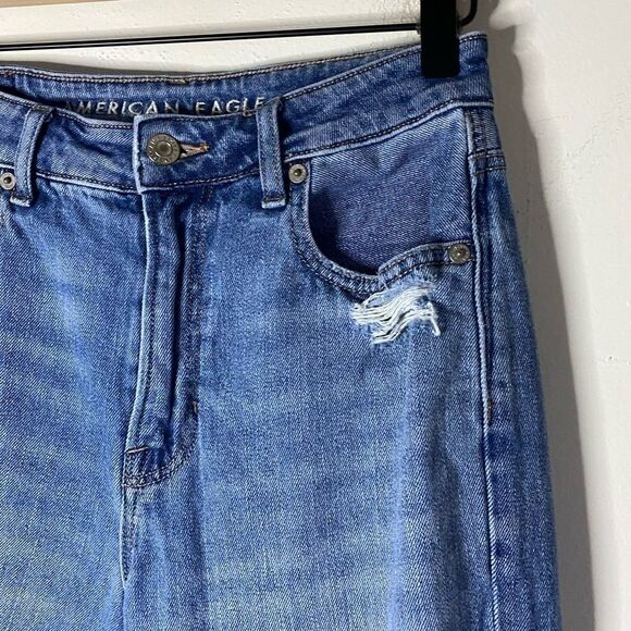 American Eagle Busted Knee Mom Jean Size 4 - Picture 4 of 11